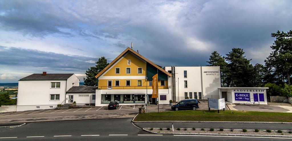 Amethysthotel Mantler Maissau Exterior photo
